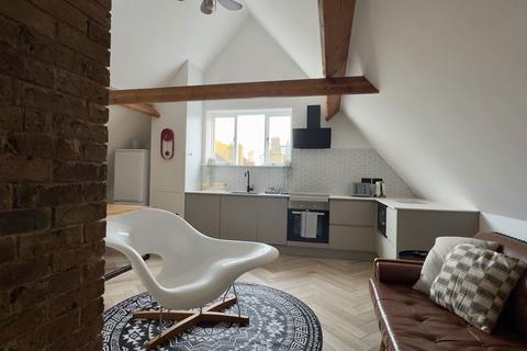3 bedroom apartment for sale, Truro Road, Ramsgate CT11