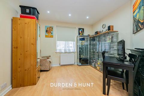 2 bedroom terraced house for sale, Neville Road, Dagenham, RM8