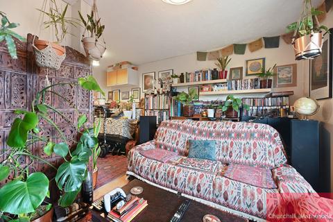 1 bedroom flat for sale, Cotton Avenue, London, W3