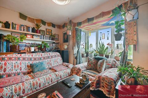 1 bedroom flat for sale, Cotton Avenue, London, W3