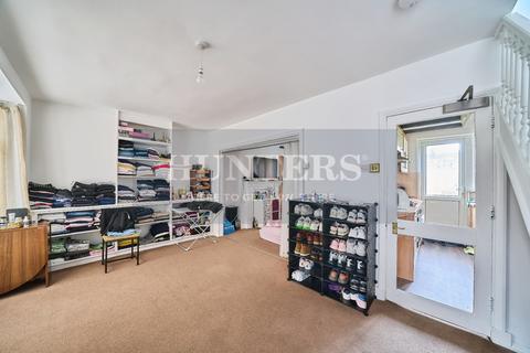 3 bedroom semi-detached house for sale, Teignmouth Close, Queensbury, Edgware, HA8 6BG