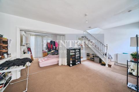 3 bedroom semi-detached house for sale, Teignmouth Close, Queensbury, Edgware, HA8 6BG