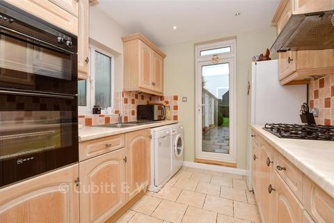 undefined, Aultone Way, Sutton SM1