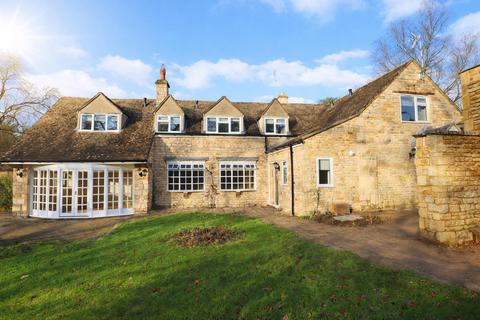 4 bedroom character property to rent, Aldgate, Ketton PE9