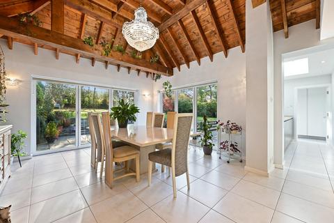 5 bedroom detached house for sale, Middlesex HA6
