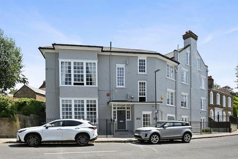 3 bedroom flat for sale, Harrow HA2