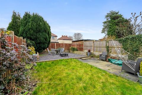 undefined, Acacia Avenue, Huyton