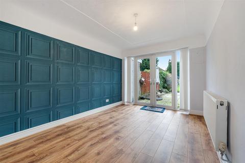 undefined, Acacia Avenue, Huyton