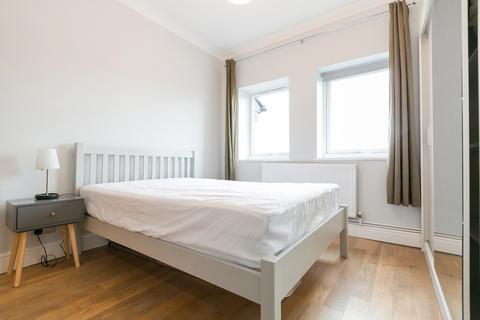 1 bedroom flat to rent, Chaucer Drive, London SE1