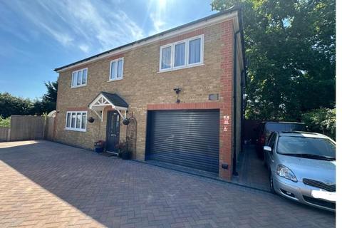 undefined, Iver,  South Bucks,  Bangors Road North,  SL0