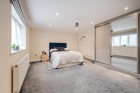 5 bedroom detached house for sale, Iver,  South Bucks,  Bangors Road North,  SL0