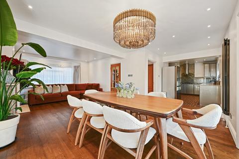 5 bedroom detached house for sale, Vernon Drive, Stanmore, HA7