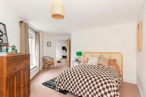 2 bedroom end of terrace house for sale, Dirac Road, Ashley Down