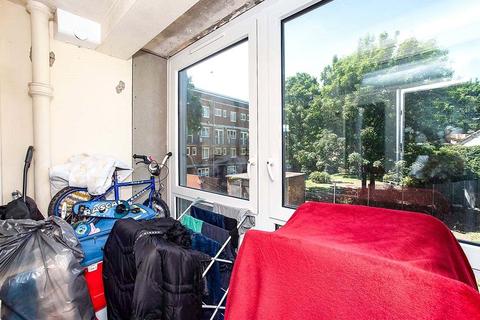 2 bedroom flat for sale, Briant Street, London SE14