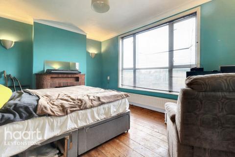 2 bedroom flat for sale, Hainault Road, Leytonstone