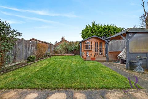 2 bedroom bungalow for sale, Lewis Close, Newport Pagnell