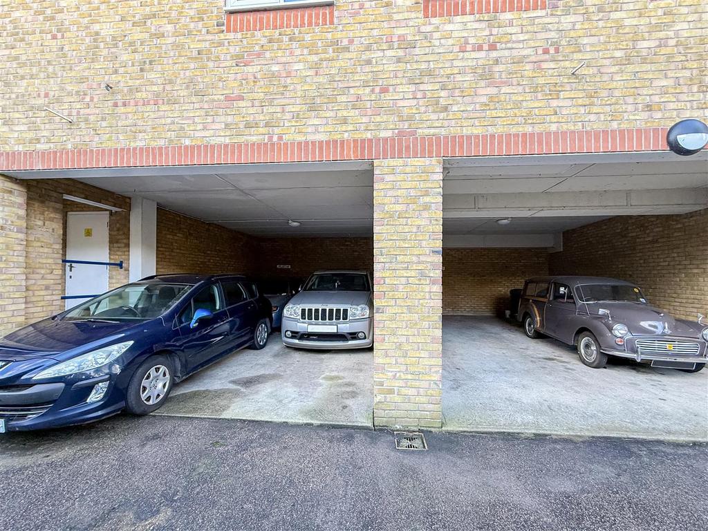 Car port