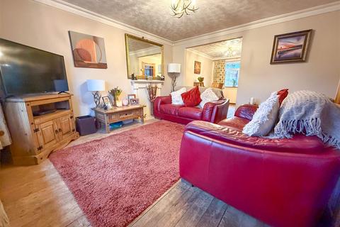 3 bedroom property for sale, Wortley Drive, Oughtibridge, S35
