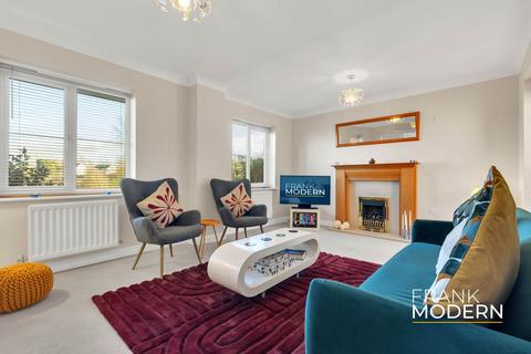5 bedroom detached house for sale, Horseshoe Way, Hampton Vale, PE7
