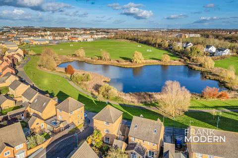 5 bedroom detached house for sale, Horseshoe Way, Hampton Vale, PE7