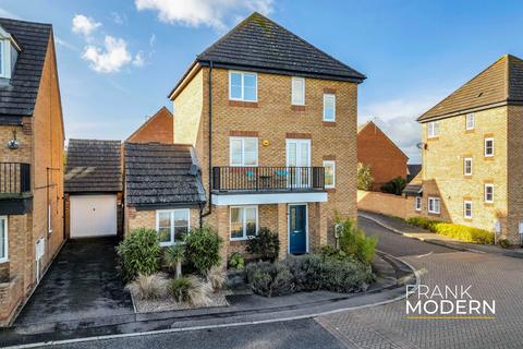 5 bedroom detached house for sale, Horseshoe Way, Hampton Vale, PE7