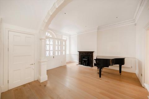 undefined, Upper Wimpole Street, London, W1G