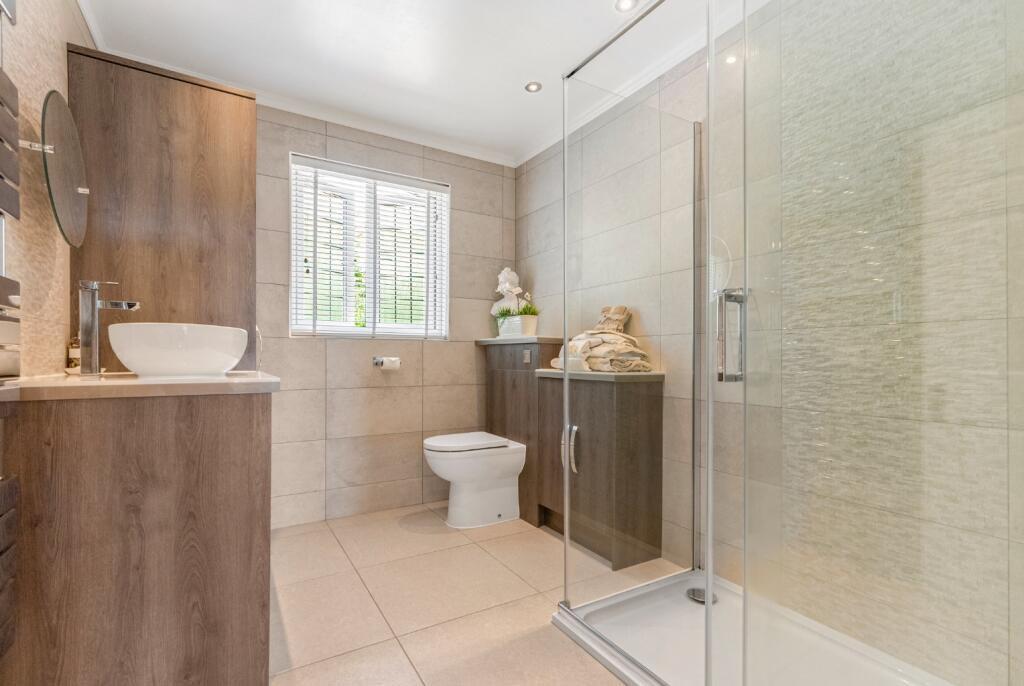 Ensuite.jpg