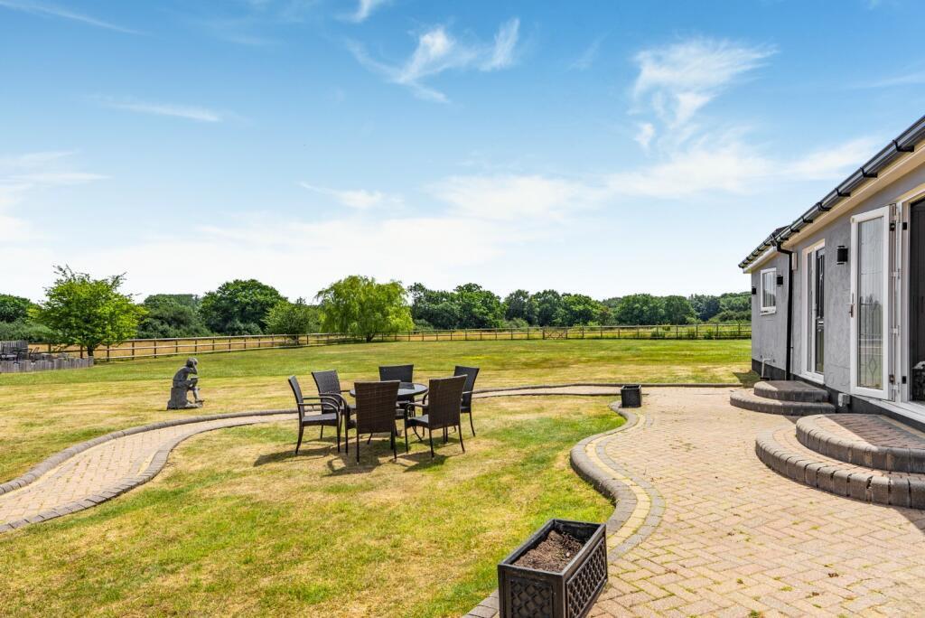 Garden 1.jpg