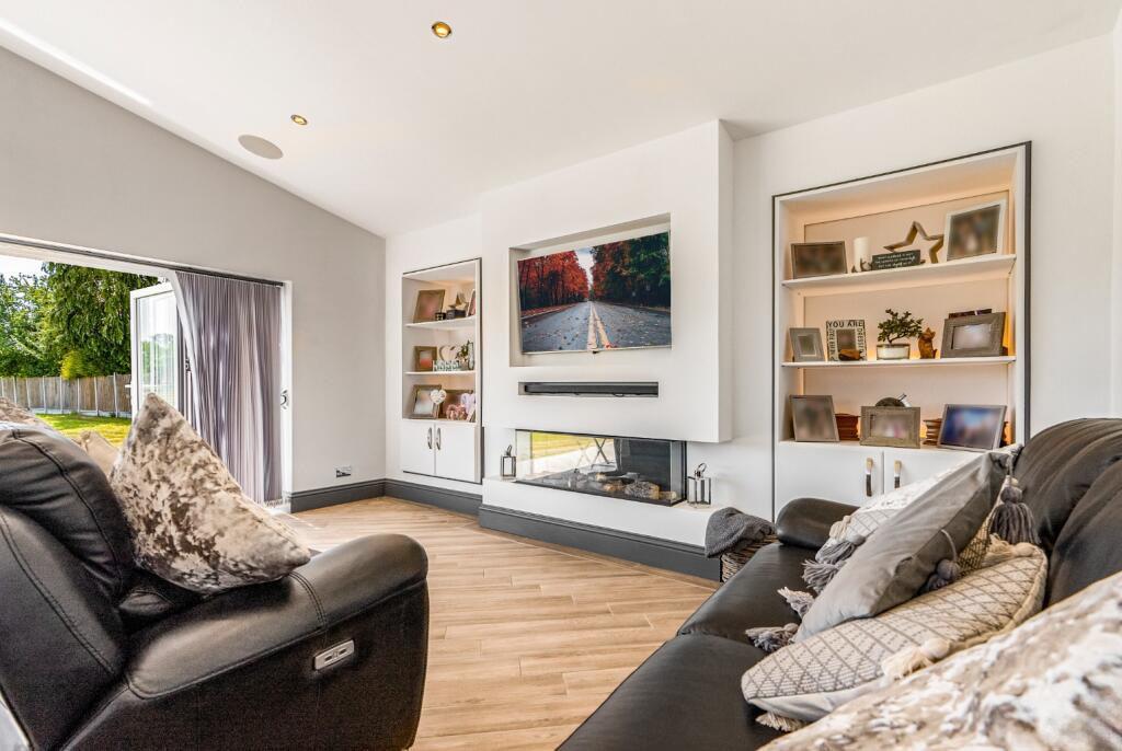 Lounge2.jpg