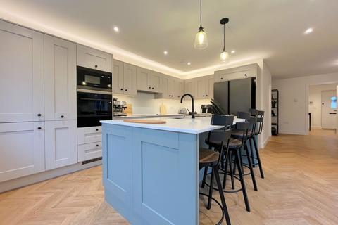undefined, The Crest, Telford TF3