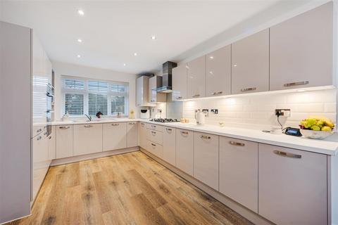 4 bedroom detached house for sale, Buttrey Meadow, Telford TF1