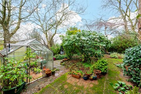 4 bedroom detached house for sale, Park Hill, Toddington, Dunstable, Bedfordshire, LU5