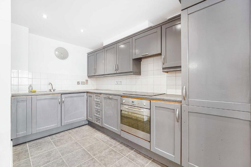 Apartment in London - View 3