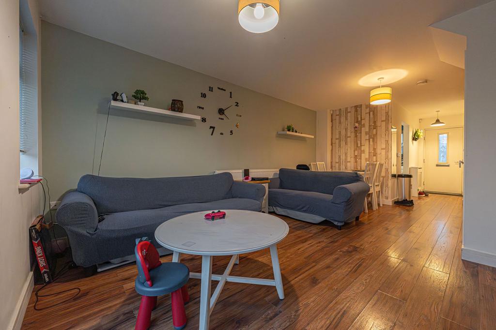 Living Room/Dining Room