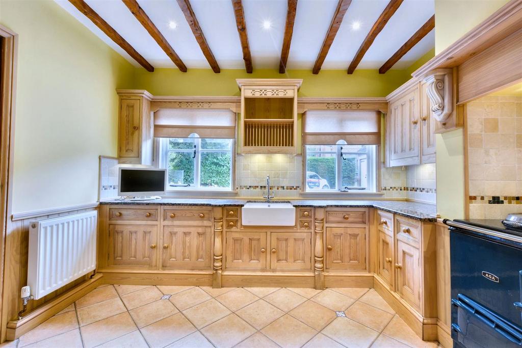Kitchen 3.jpg