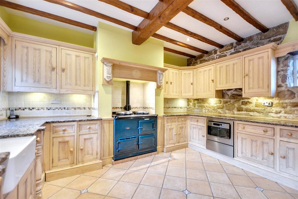 Kitchen 5.jpeg