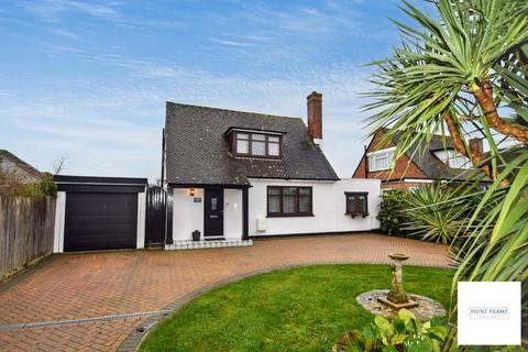 4 bedroom chalet for sale, Eastbourne Road, Pevensey Bay BN24