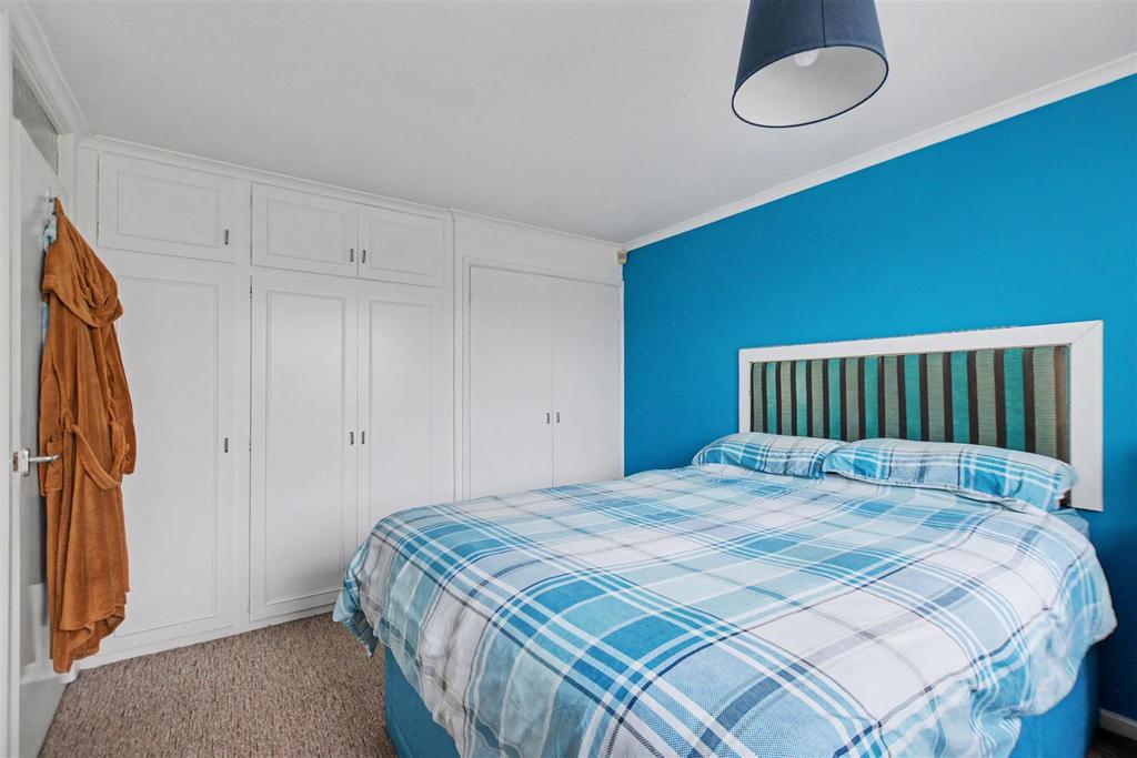 Bedroom 1 3.jpeg