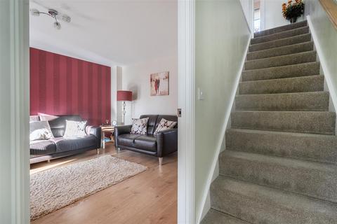 3 bedroom terraced house for sale, Walnut Drive, Chippenham