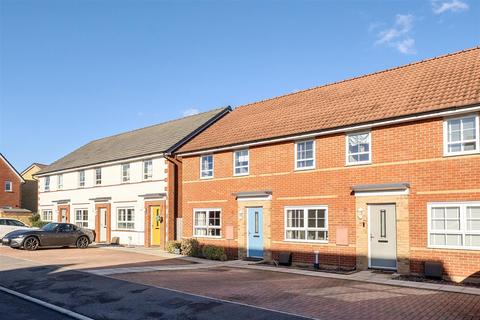 3 bedroom end of terrace house for sale, Walnut Drive, Chippenham