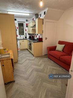 2 bedroom flat to rent, Elm Grove, Portsmouth, PO5