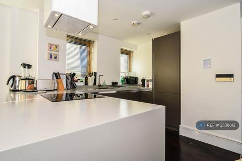 2 bedroom flat to rent, Cyrus Street, London, EC1V