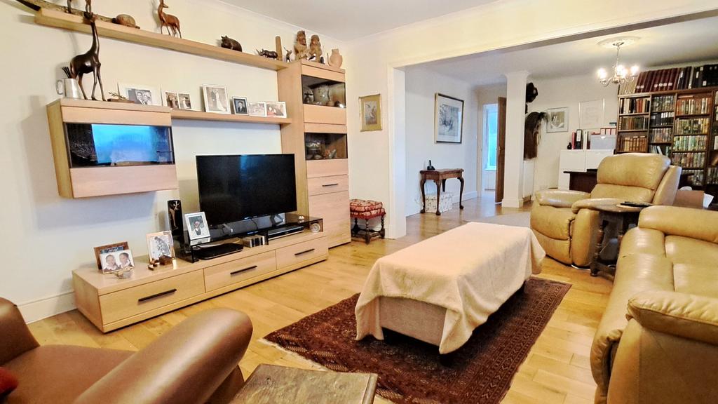Lounge Area