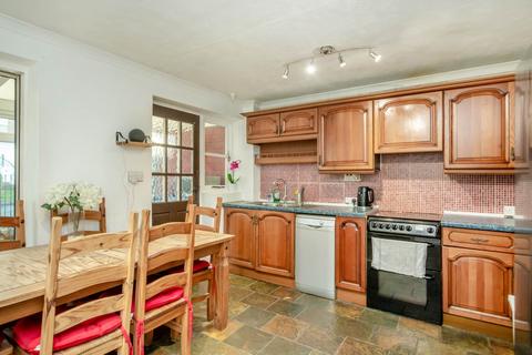 undefined, Coteroyd Avenue, Churwell