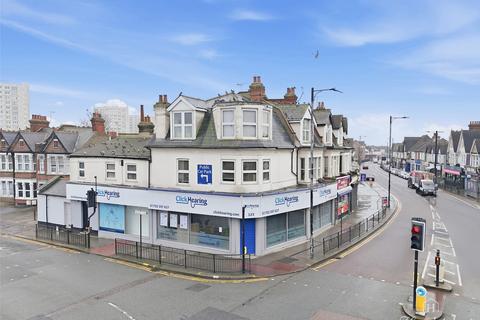 4 bedroom flat for sale, London Road, Westcliff-on-sea, SS0 7