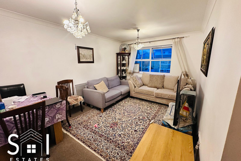 1 bedroom flat to rent, International Way, Sunbury-on-thames, TW16 7HS