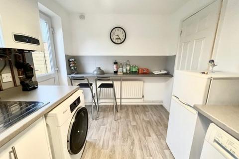 2 bedroom terraced house to rent, Drovers Way, Leicester, LE19