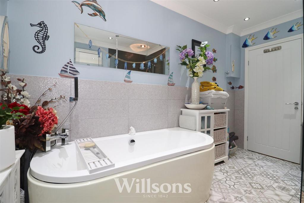 Shower Room / Bathroom