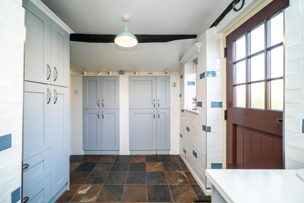 White-Hart-Cottage-1017.jpg