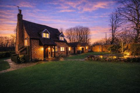 undefined, Chesham Road, Bovingdon, Hemel Hempstead